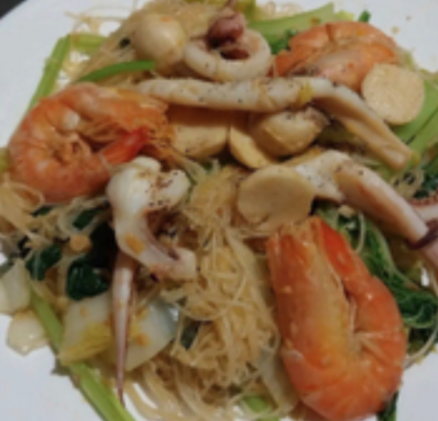 hu-tieu-xao-thap-cam