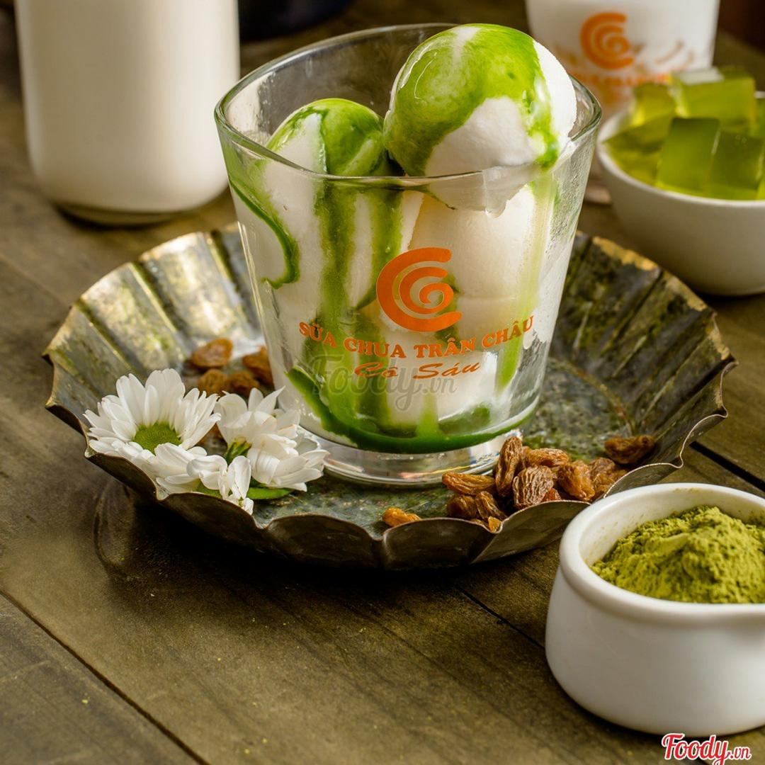 sua-chua-matcha