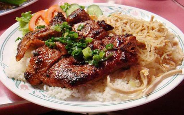 com-tam-em-truong-trinh