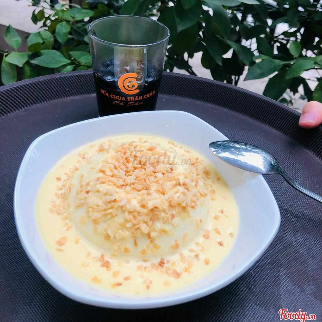 tau-hu-kem-trung-dua-nuong