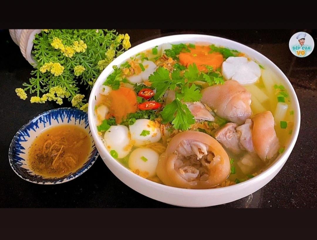 banh-canh-ay-u-gio-heo