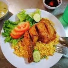 com-chien-ui-ga-goc-tu-kem-canh-rong-bien