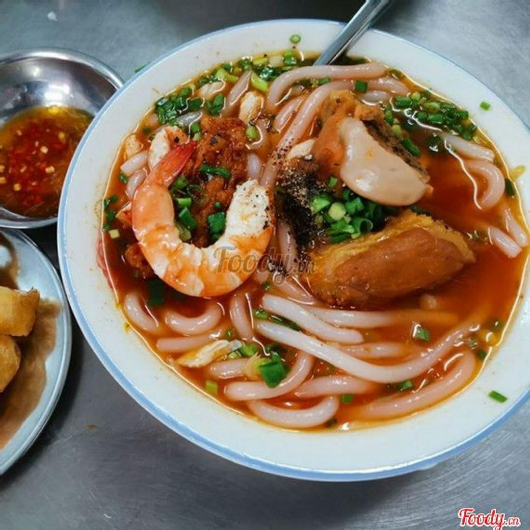 banh-canh-thap-cam-mong