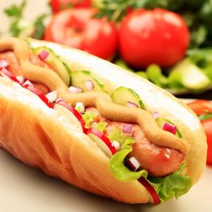 banh-mi-kep-xuc-xich