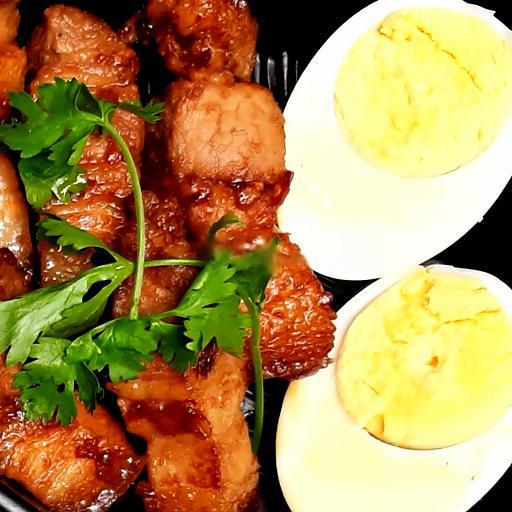 mot-phan-thit-kho-trung