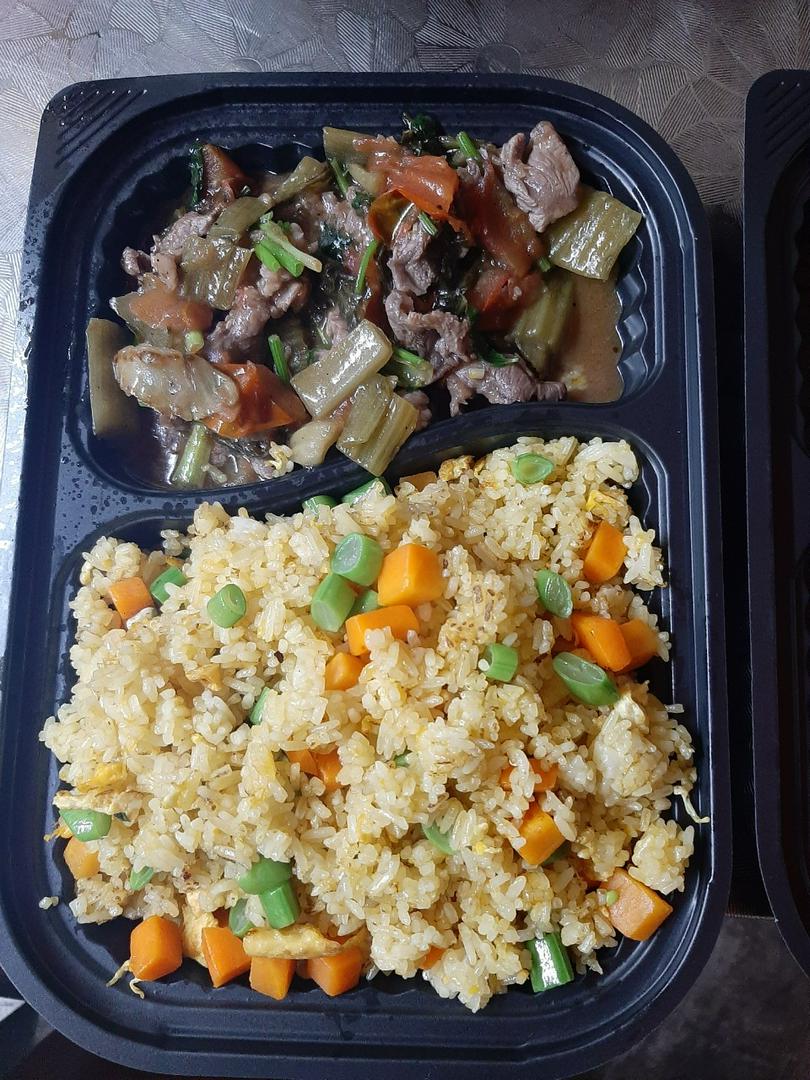 com-chien-dua-xao-bo