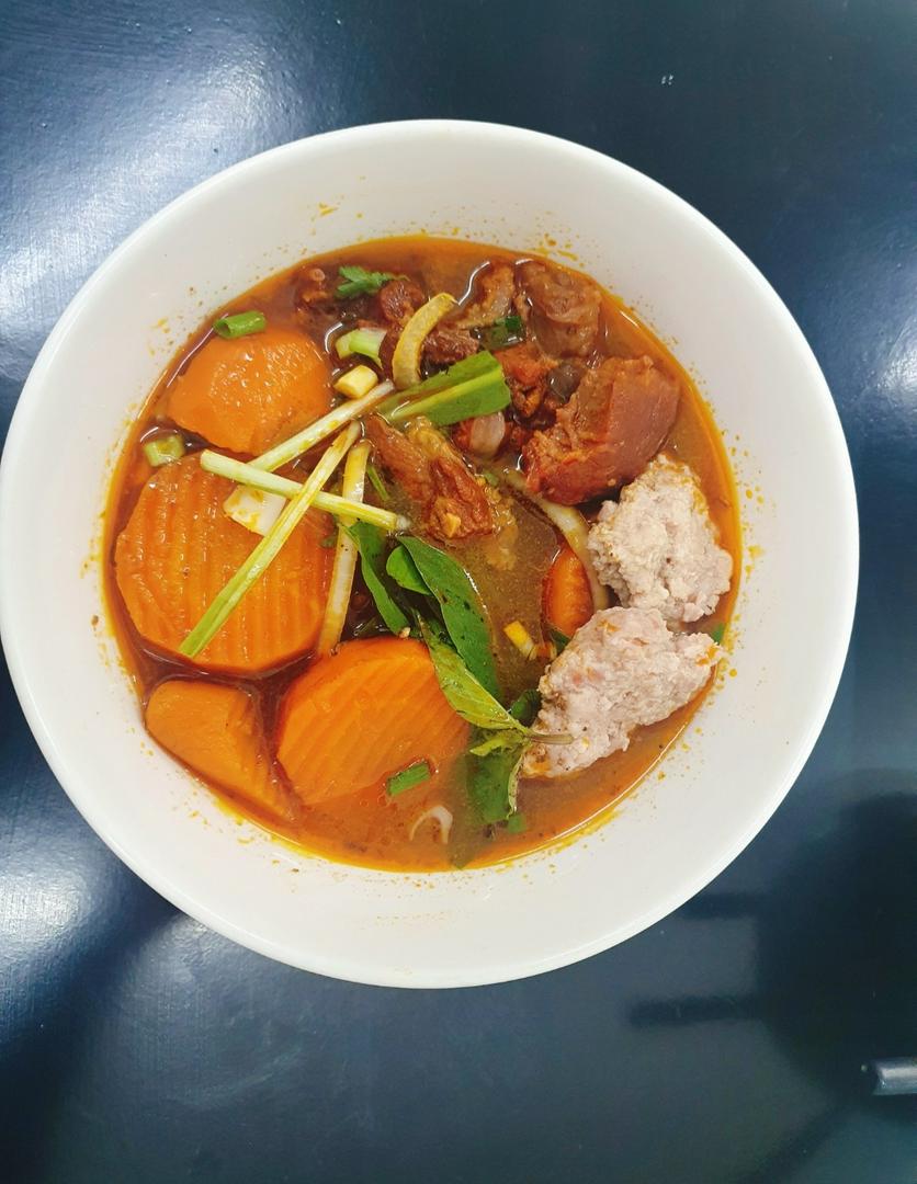 bo-kho-ac-biet-nhieu-thit-2-vien-xiu-mai