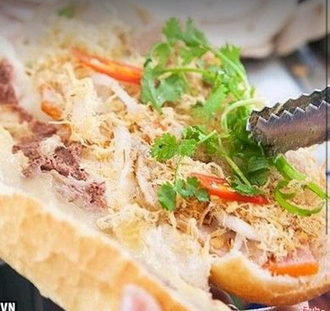 banh-mi-cha-bong-heo