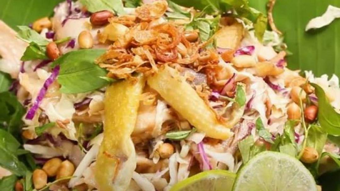 2-phan-com-1-phan-goi-ga-2-nguoi-an