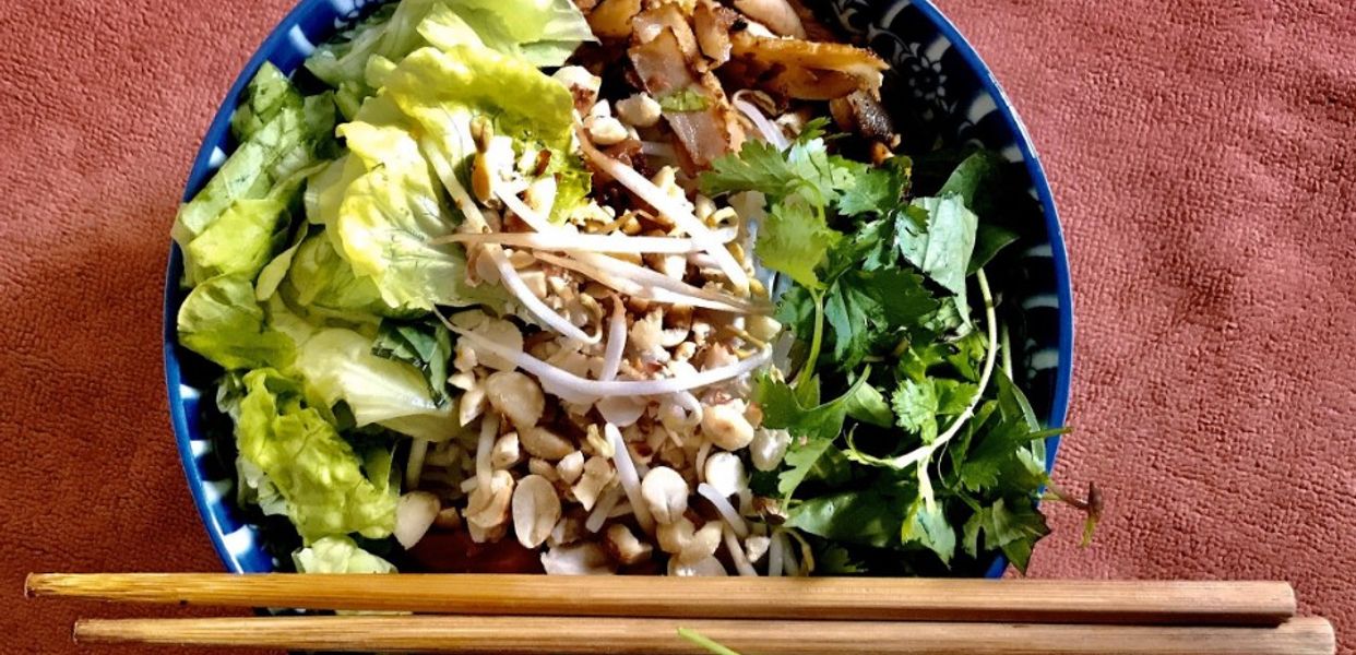 bun-tron-sai-gon-salad-tron-shop-online-trung-van