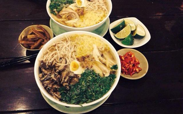 quan-cu-bun-thang-co-truyen-phan-inh-phung