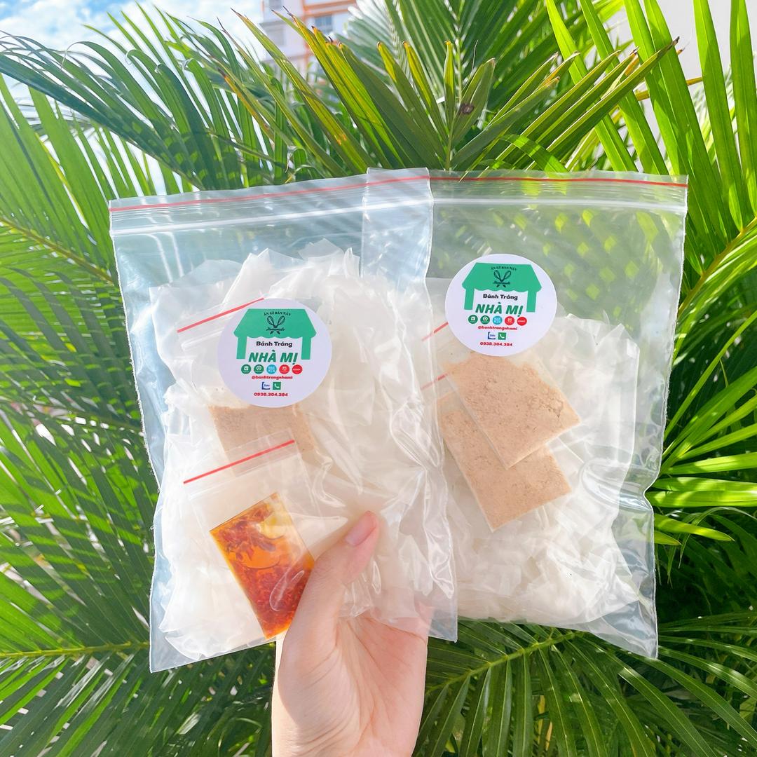 banh-trang-phoi-suong-full-topping