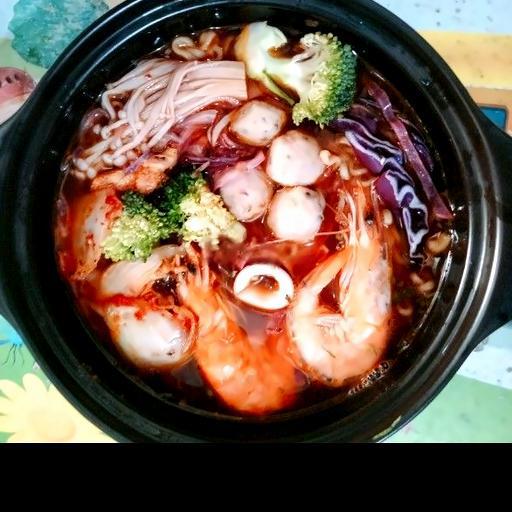 mi-cay-hai-san-kim-chi