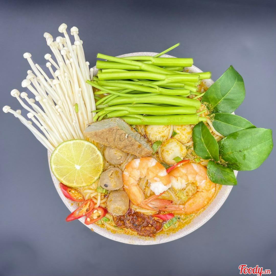 tomyum-ac-biet-hai-san-nhieu-tom