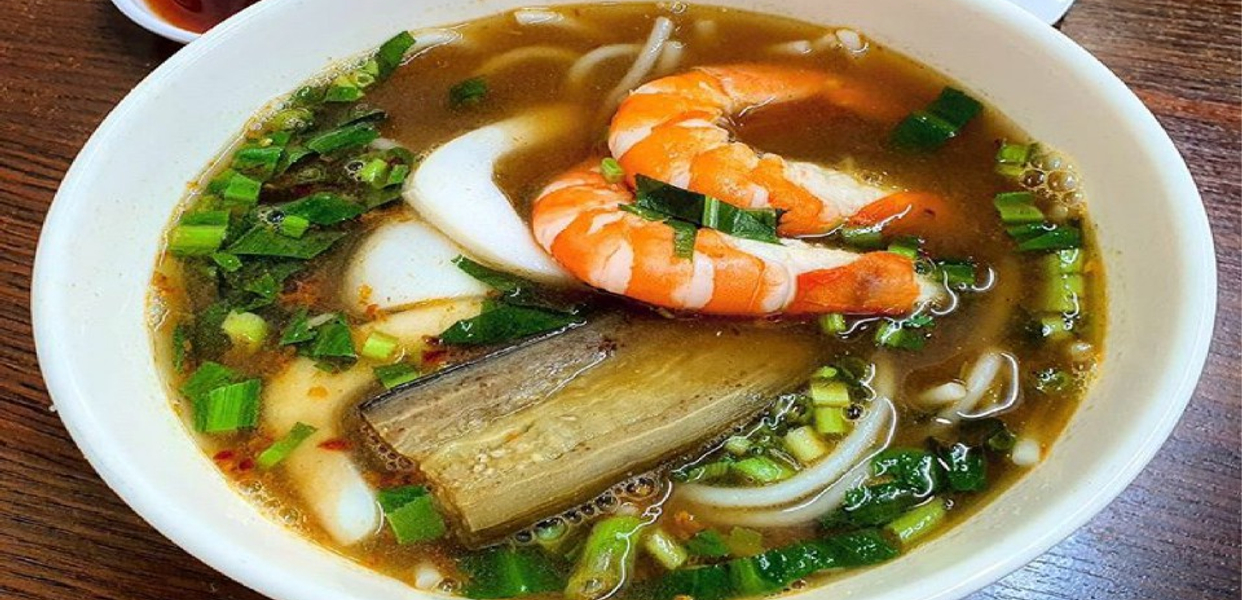 hong-phat-bun-mam-nhat-chi-mai