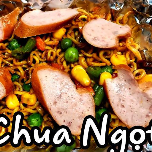 mi-chua-ngot-xuc-xich