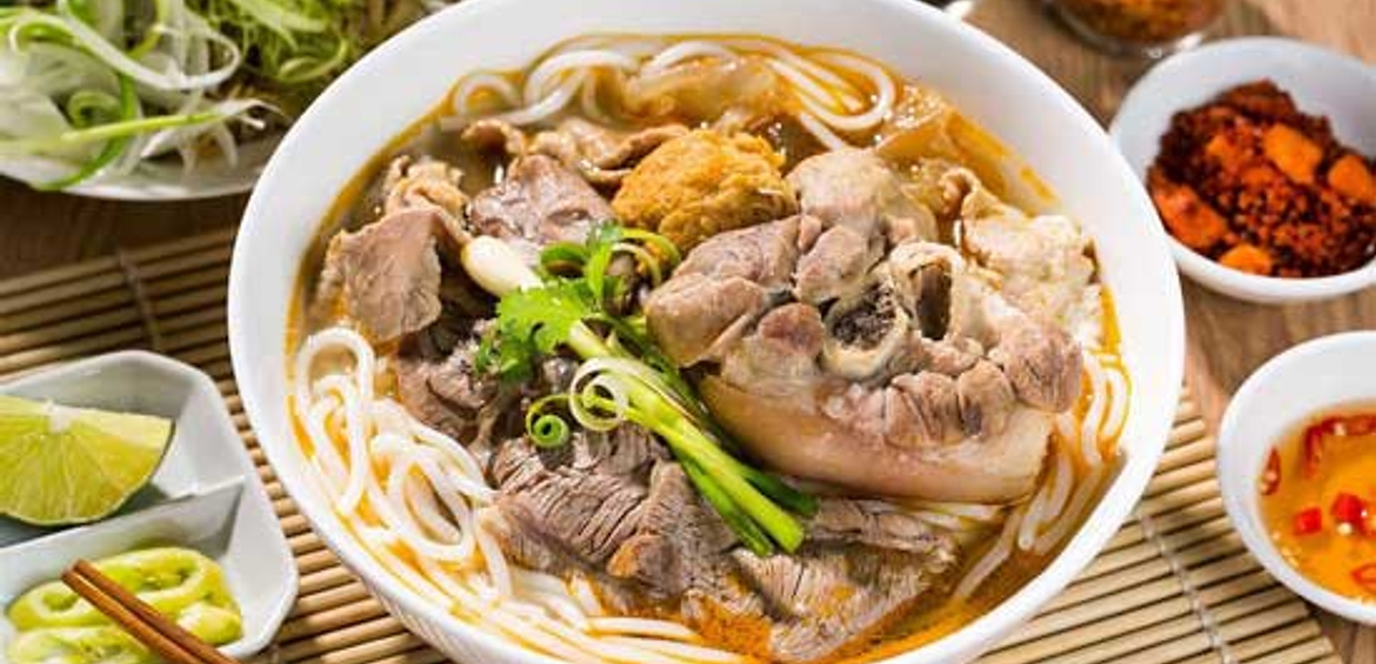 bun-bo-hue-be-thuy-chung-cu-ong-dieu