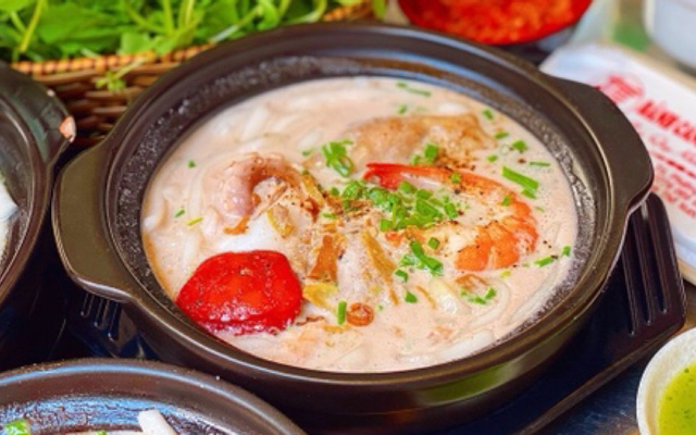 banh-canh-tho-nuoc-cot-dua