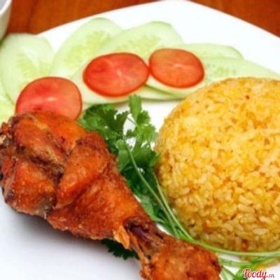 com-ga-ui-toi-chien-mam-shocked-chicken-rice