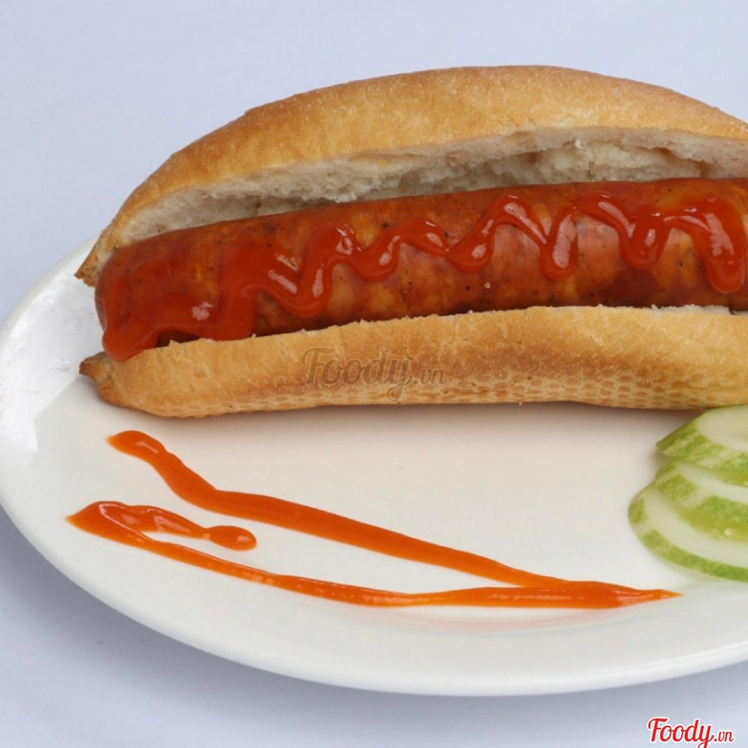 banh-mi-xuc-xich