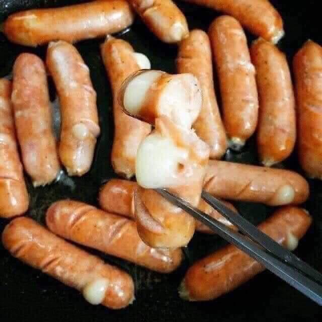 xuc-xich-phomai-chien