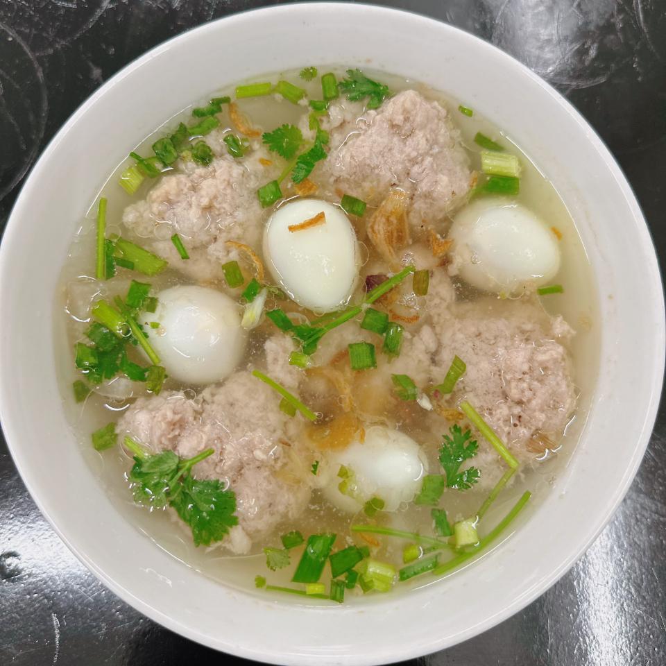 xiu-mai-ac-biet-trung-cut-5-vien-xiu-mai-da-4-trung-cut