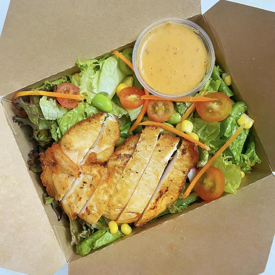 salad-uc-ga-ap-chao-xot-chicken-breast-salad-sauce