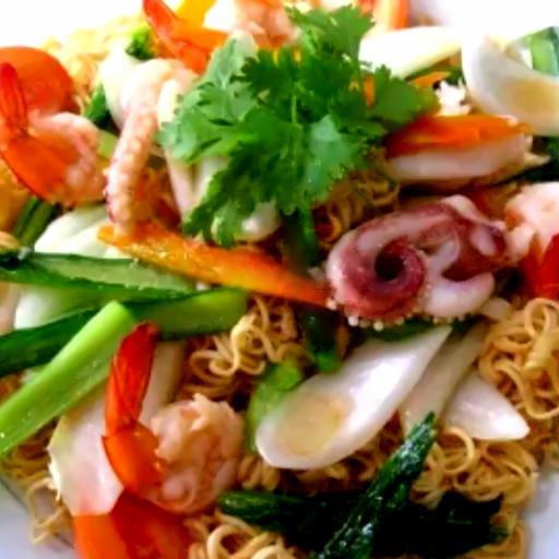 mi-xao-hai-san-seafood-fried-noodles