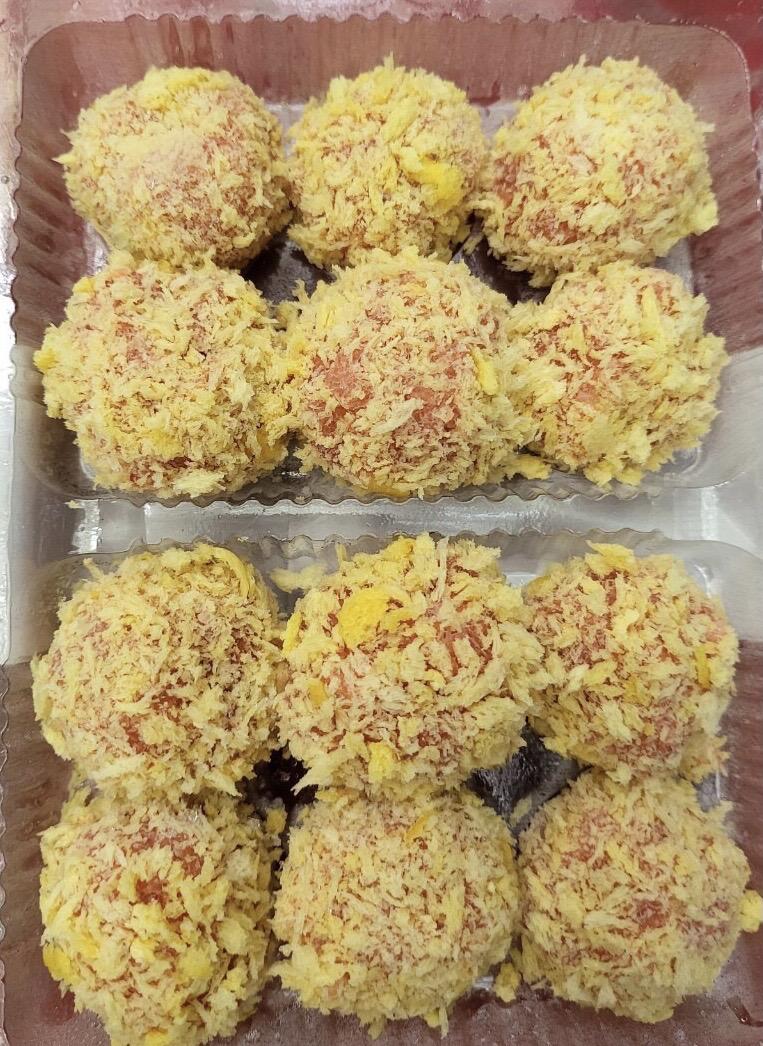 nem-chua-ran-nhan-phomai