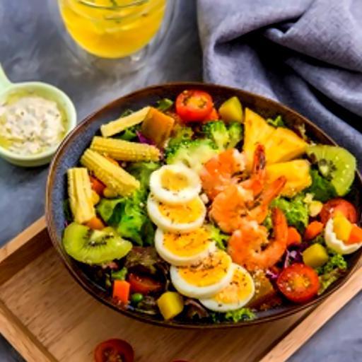 salad-tom-trung-sot-sua-chua-hi-lap