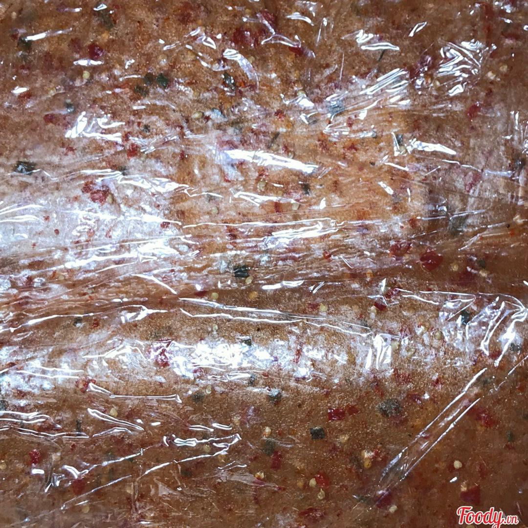 banh-trang-deo-tom-me