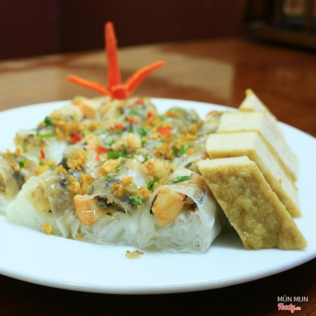 banh-cuon-nhan-tom-cha-ran