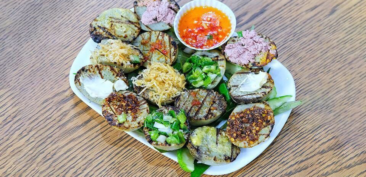Lệ-Hà---Trứng-Gà-Nướng-Thái-Lan---711-Cách-Mạng-Tháng-8