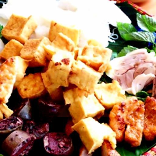 bun-au-thit-luoc-cha-com-doi-ran