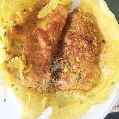 banh-xeo-truyen-thong-1-phan-2-banh-two-traditional-pancakes