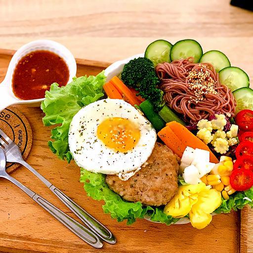 bun-gao-lut-thit-vien-sa-thom