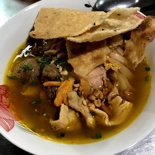 mi-quang-thit-heo