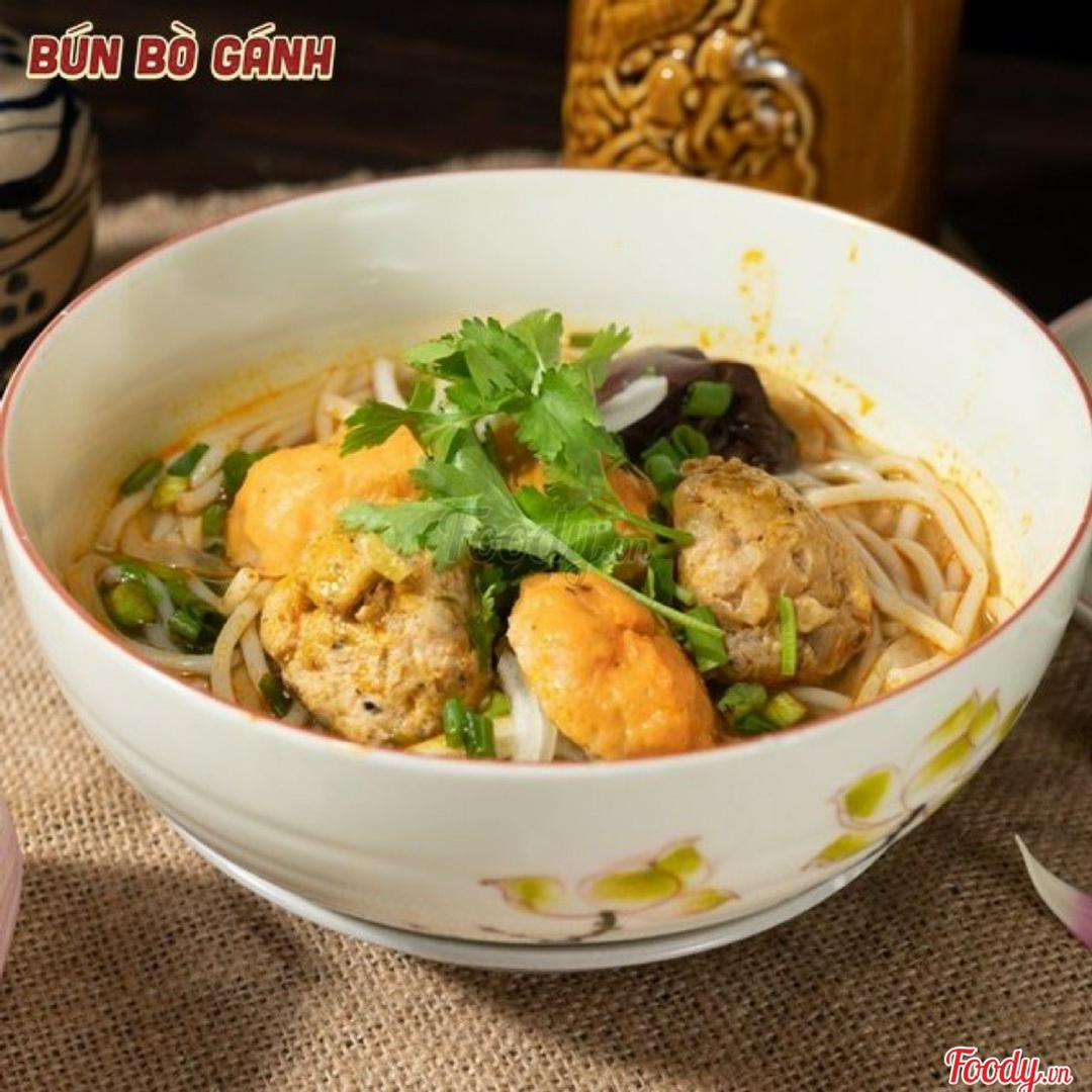 bun-bo-hue-cha-tom-cha-cua