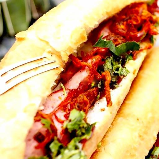 banh-mi-trung-bo-kho