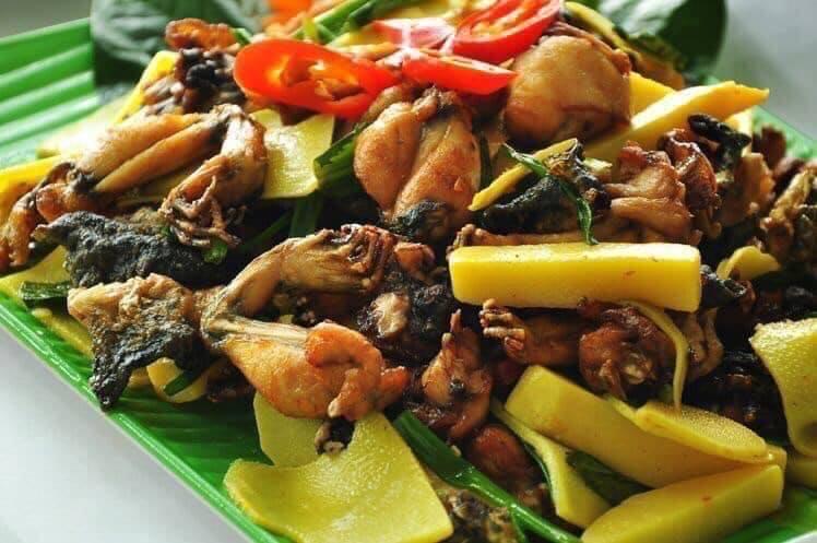 lau-ech-mang-cay-nho-size-danh-cho-2nguoi-an