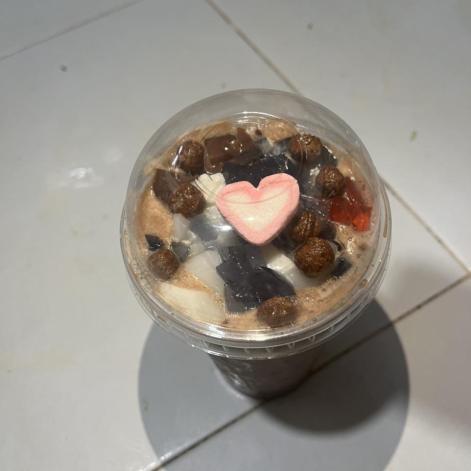 milo-dam-tran-chau-full-topping