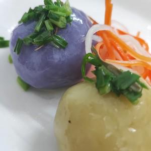 banh-it-tran-vi-ngau-nhien