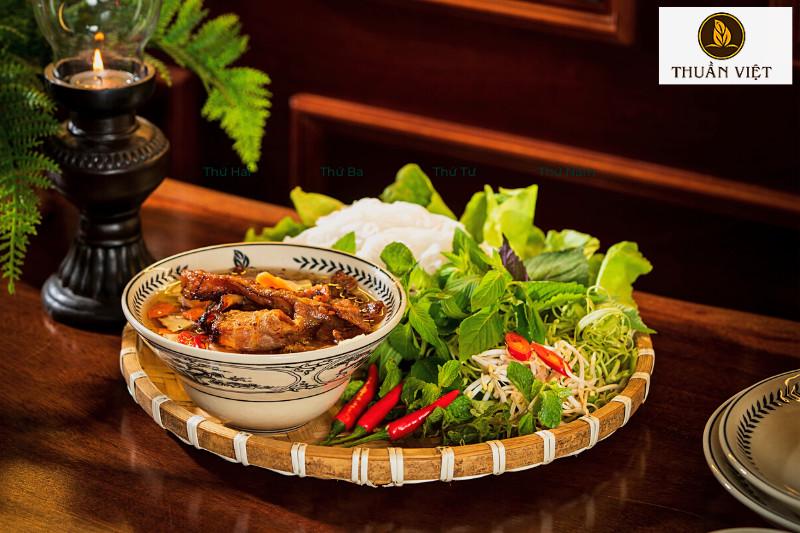 bun-cha-ha-noi-chi-lay-ba-roi