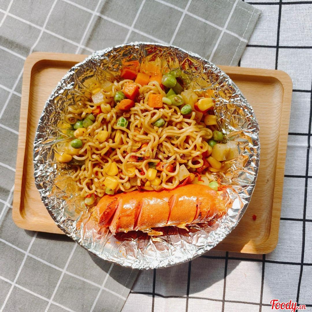 mi-tron-xuc-xich-big