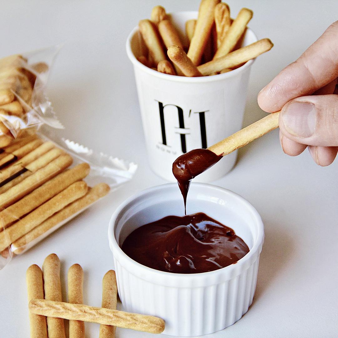 breadsticks-with-nutella