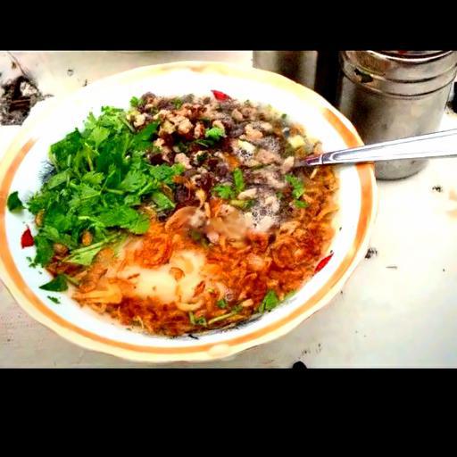 banh-uc-nong-truyen-thong-thit-bam