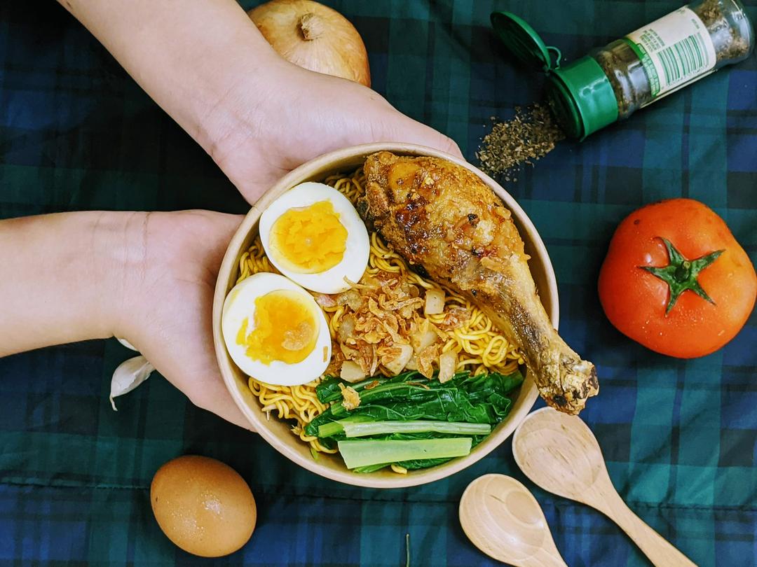 mi-tron-ui-ga-chien-gion-trung-long-ao-soup