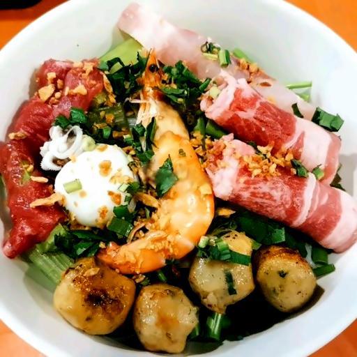 bun-tomyum-sieu-topping