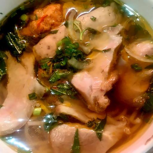 bun-bo-heo-cha-que-cha-cua