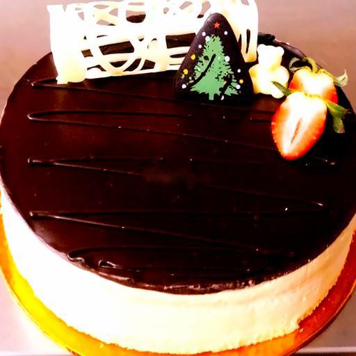 white-chocolate-mousse-cake